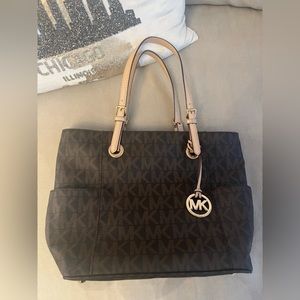 Michael kors tote